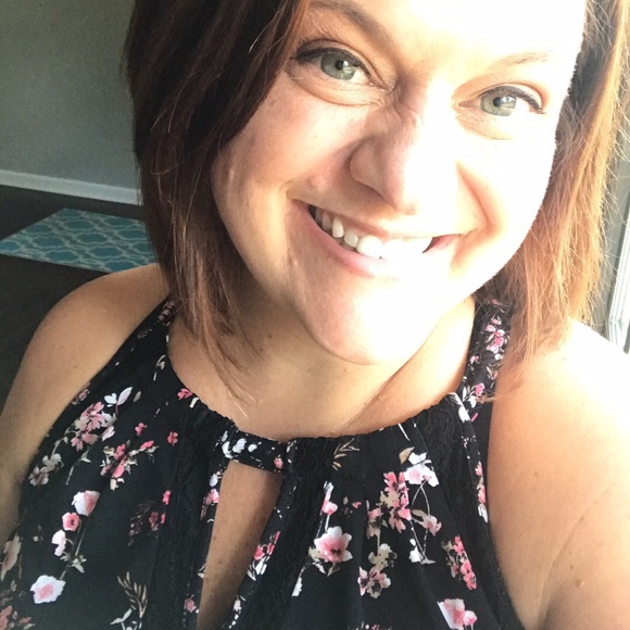 Meet your Posher, Joni - Picture 1 of 1